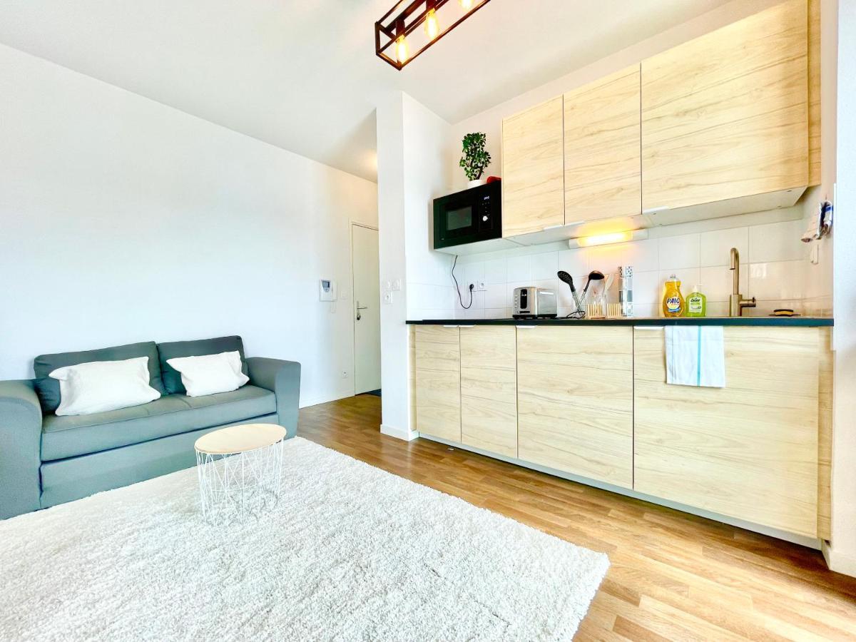 Saint Nazaire - White Lion - Centre Ville - Au Calme - Parking Privatif Aerien - Internet Haut Debit Fibre Buitenkant foto