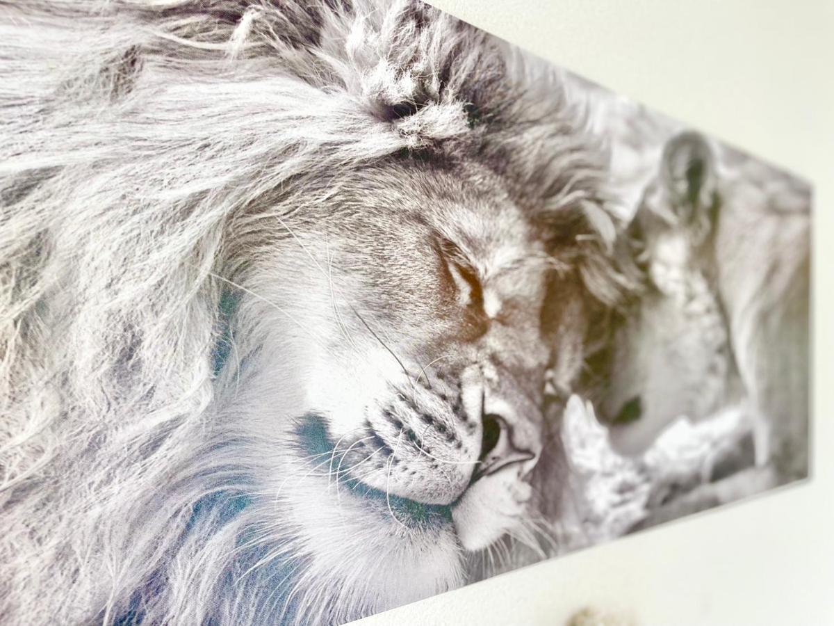 Saint Nazaire - White Lion - Centre Ville - Au Calme - Parking Privatif Aerien - Internet Haut Debit Fibre Buitenkant foto