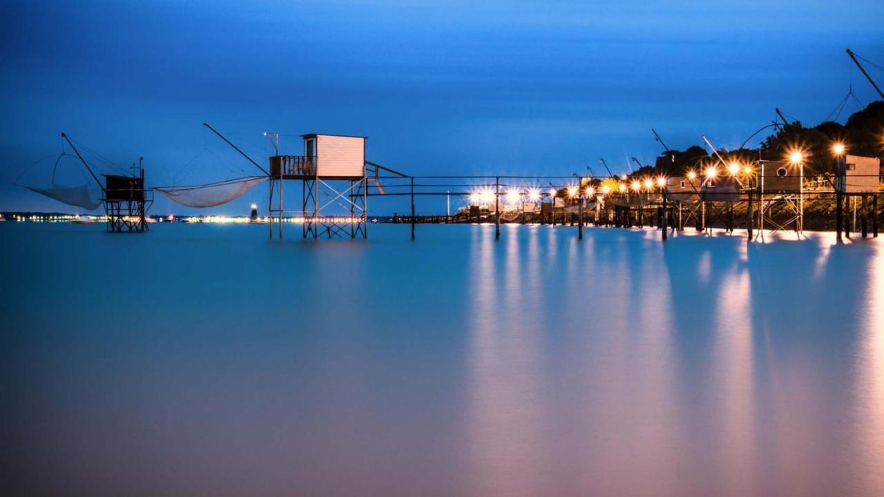 Saint Nazaire - White Lion - Centre Ville - Au Calme - Parking Privatif Aerien - Internet Haut Debit Fibre Buitenkant foto
